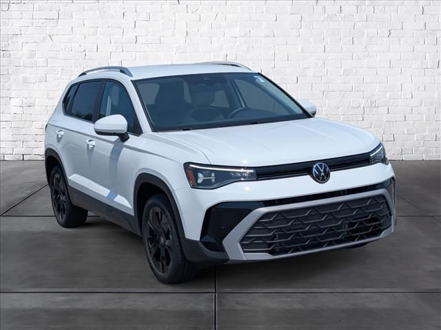 New 2026 Volkswagen Taos 1.5T SE