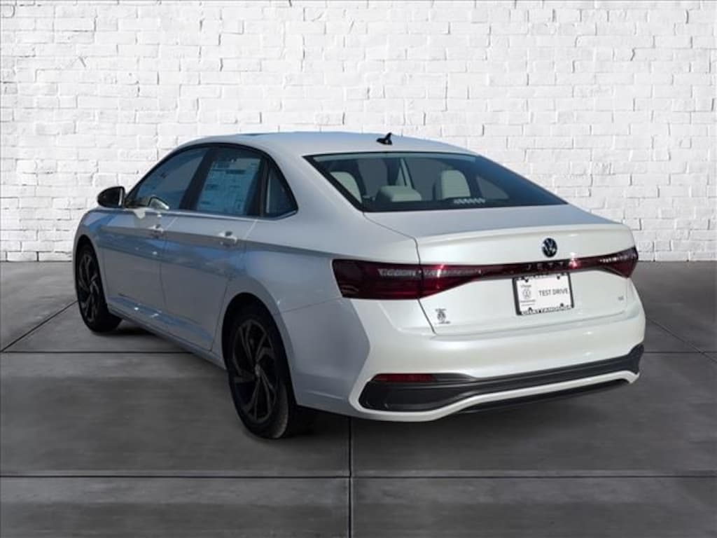 New 2026 Volkswagen Jetta 1.5T SE Sedan