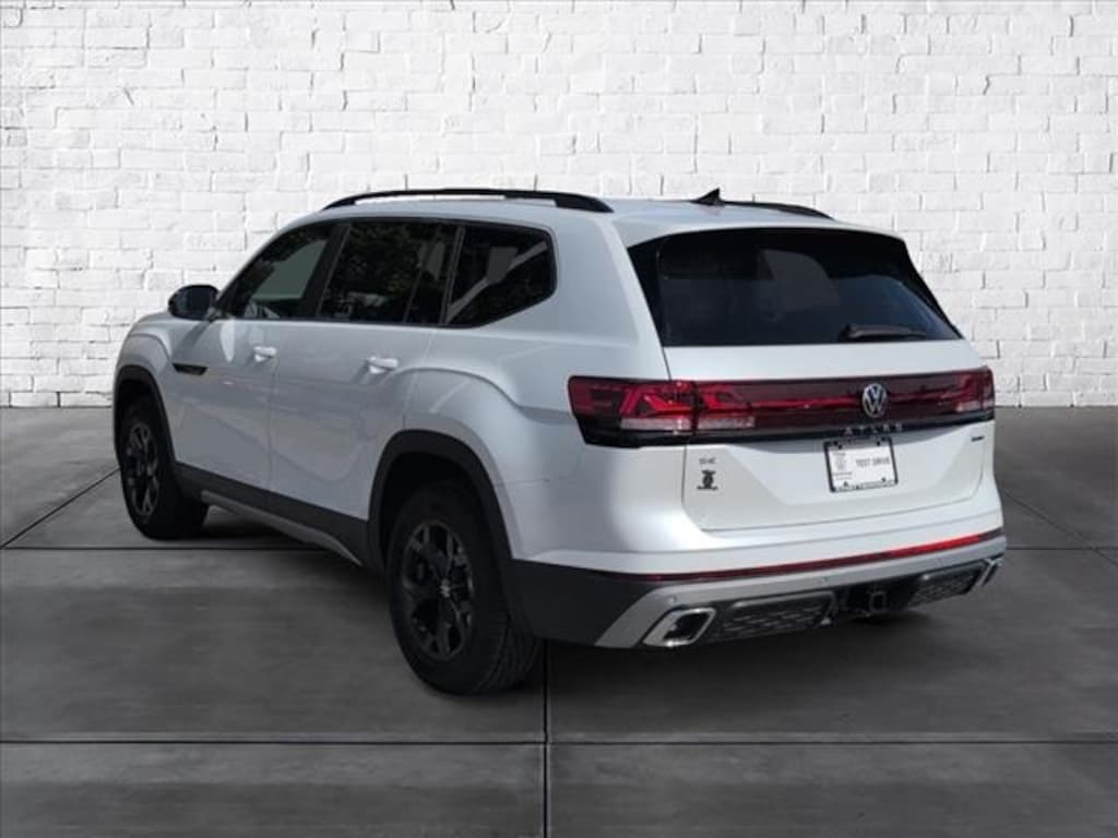 New 2026 Volkswagen Atlas 2.0T Peak Edition SUV