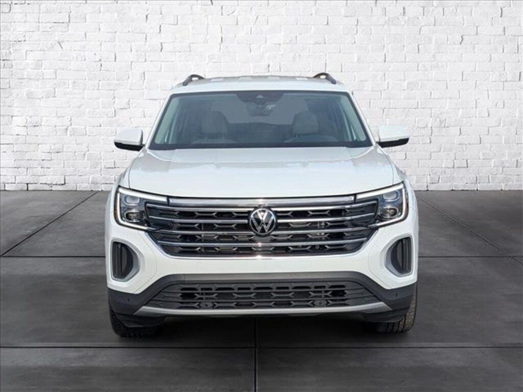 Certified 2025 Volkswagen Atlas 2.0T SE w/Technology SUV