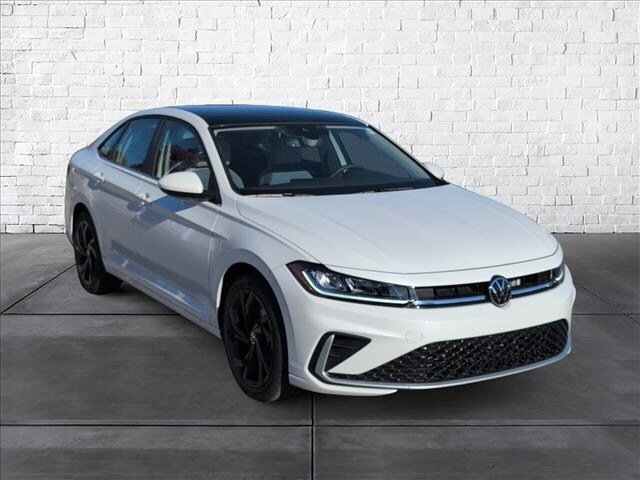 2026 Volkswagen Jetta SE's photo