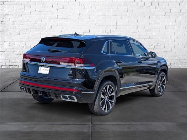 2026 Volkswagen Atlas Cross Sport SEL Premium R-Line photo 3