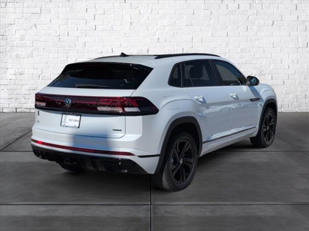 New 2026 Volkswagen Atlas Cross Sport 2.0T SEL R-Line Black SUV