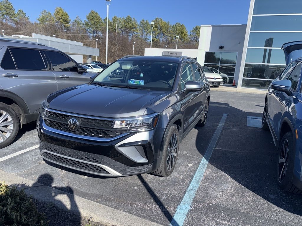 Used 2024 Volkswagen Taos 1.5T SE SUV