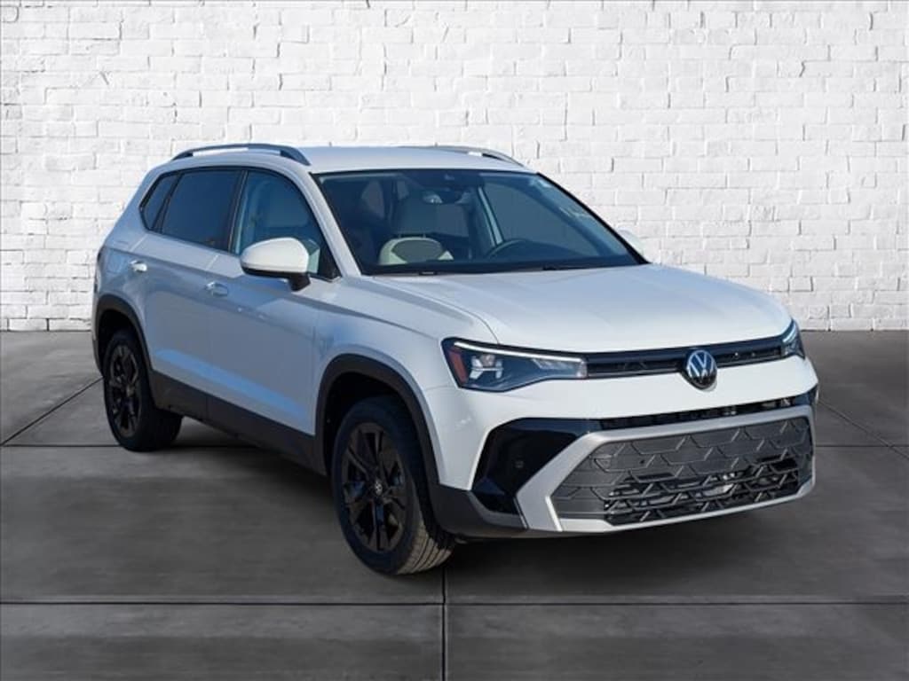 New 2026 Volkswagen Taos 1.5T SE SUV