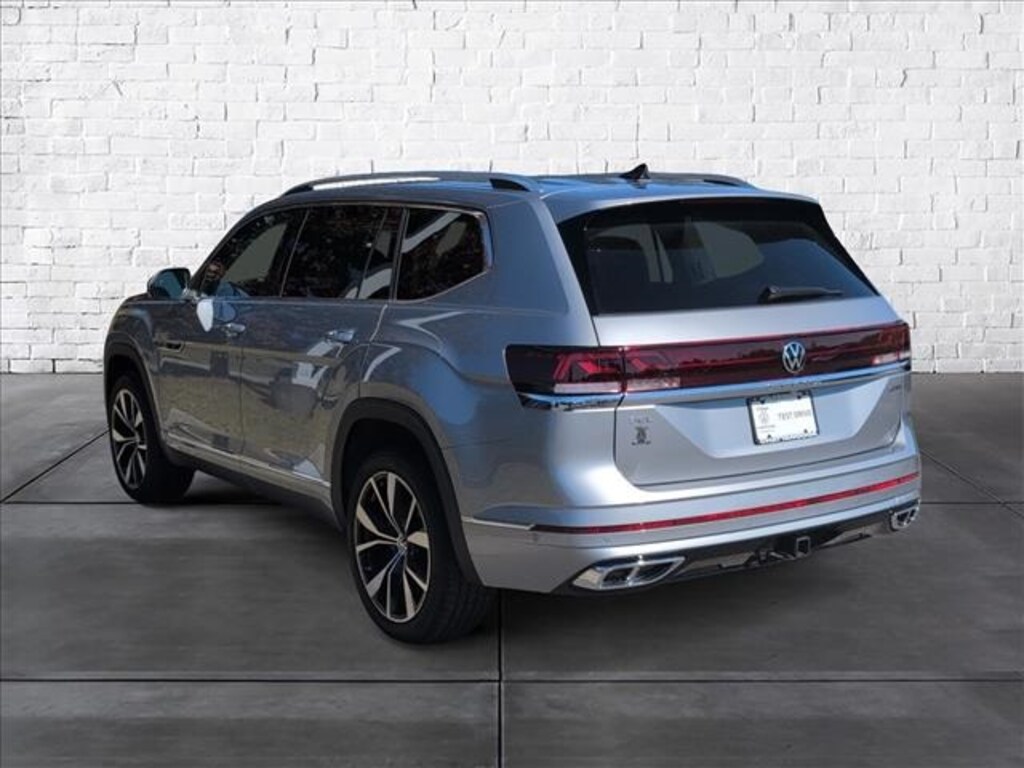 New 2026 Volkswagen Atlas 2.0T SEL Premium R-Line SUV