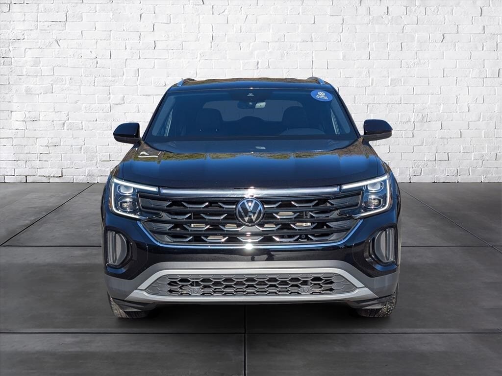 Certified 2025 Volkswagen Atlas Cross Sport 2.0T SE SUV