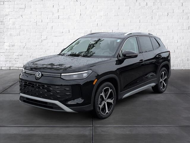 2025 Volkswagen Tiguan SE photo 2