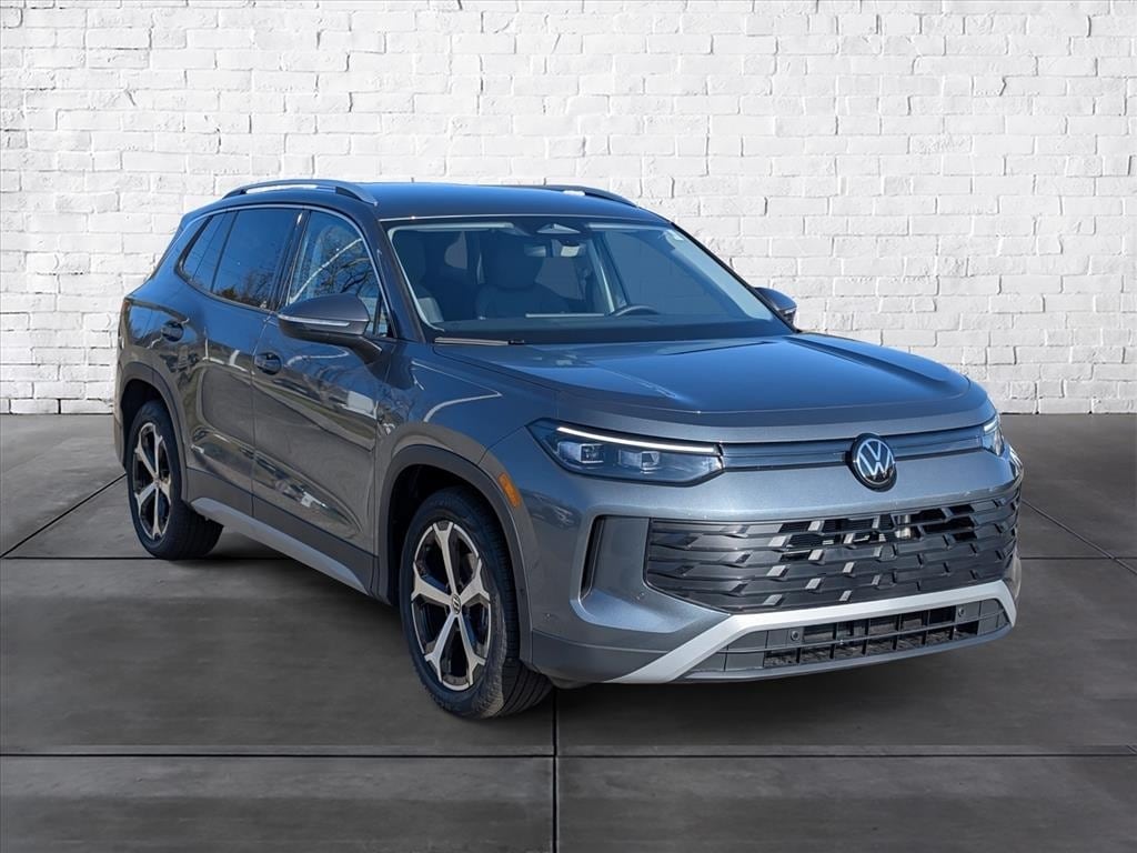 New 2026 Volkswagen Tiguan 2.0T SE SUV