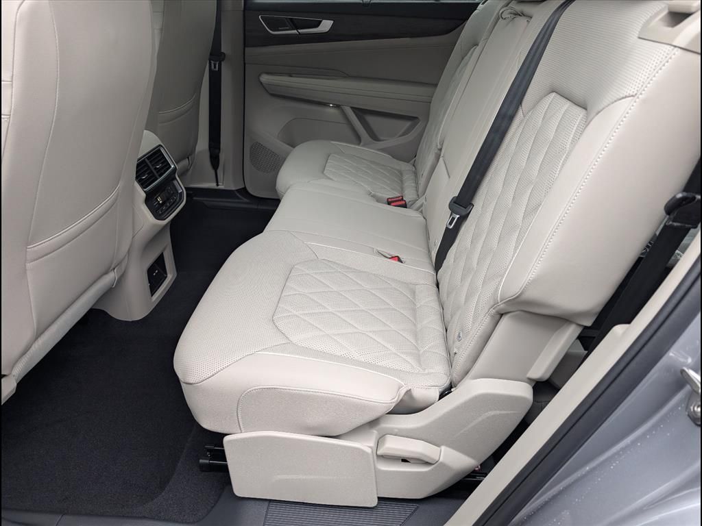 2026 Volkswagen Atlas SEL Premium R-Line - Photo 6