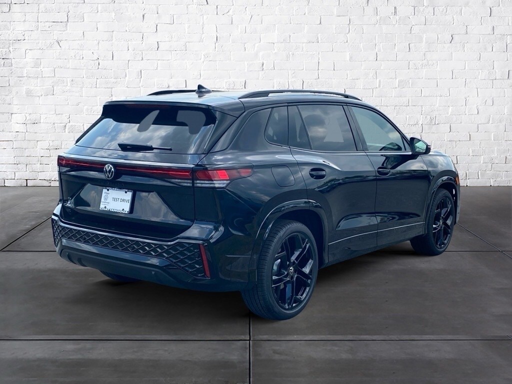 2025 Volkswagen Tiguan SE R-Line Black photo 4