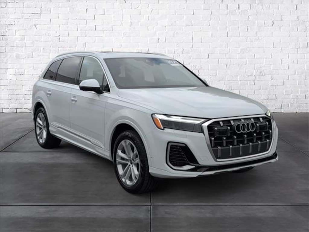 Certified 2025 Audi Q7 55 Premium SUV