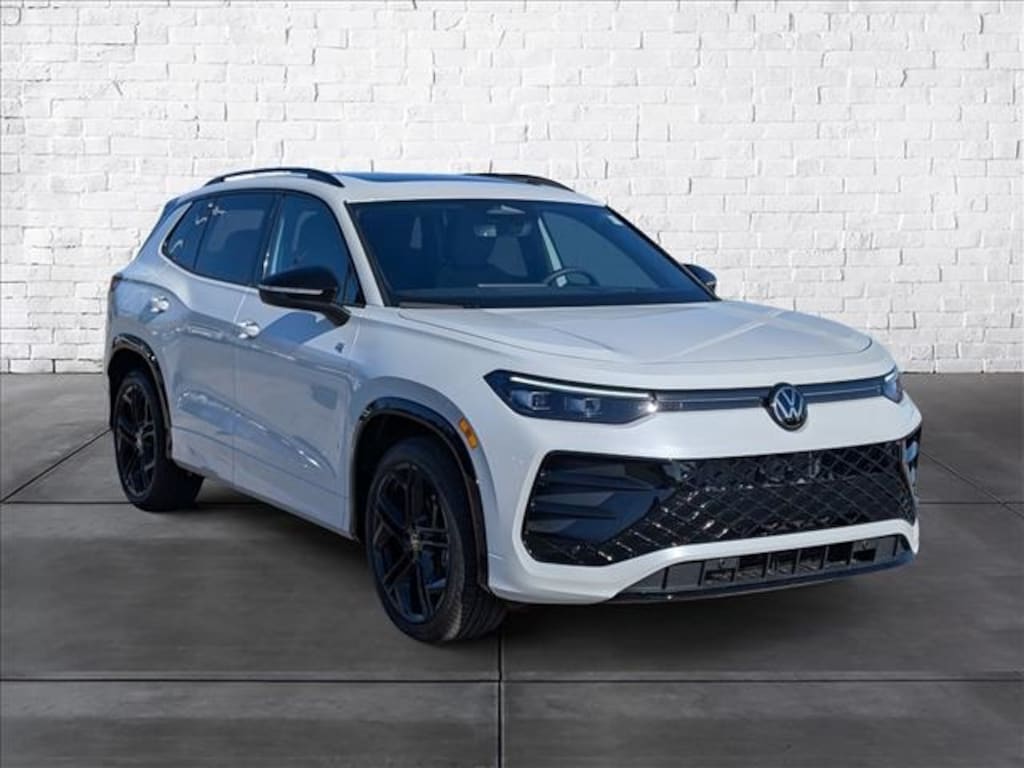 New 2026 Volkswagen Tiguan 2.0T SE R-Line Black SUV