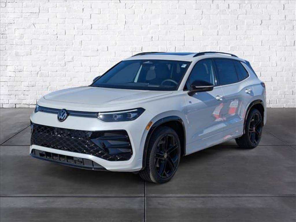 New 2026 Volkswagen Tiguan 2.0T SE R-Line Black SUV