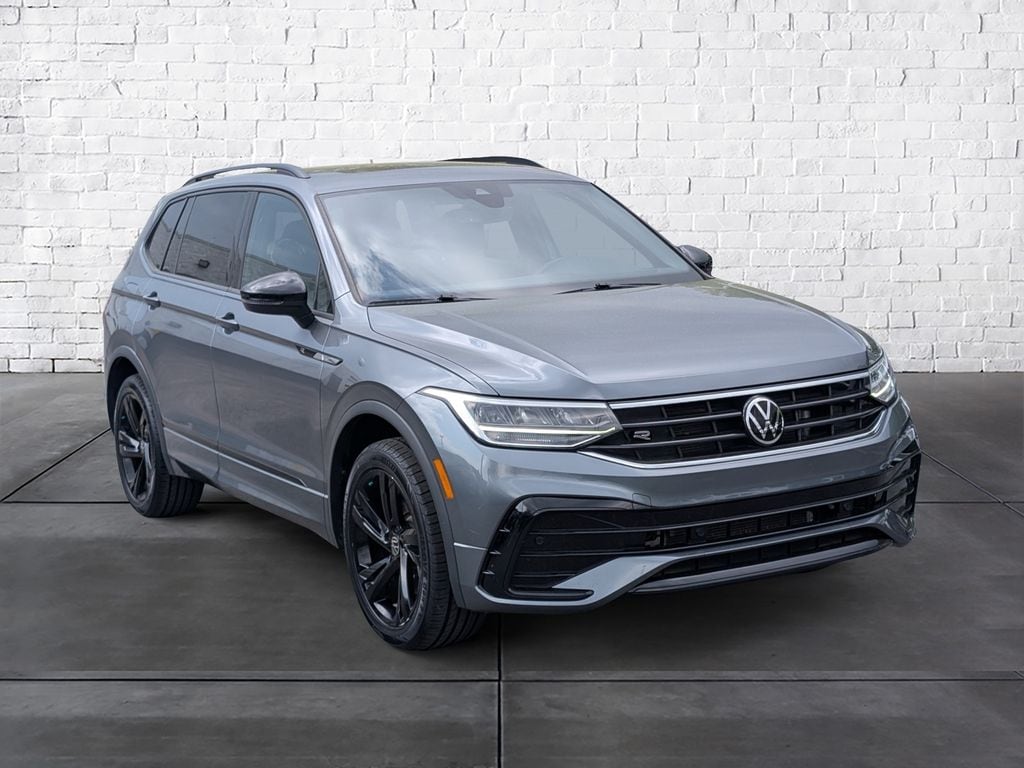 2023 Volkswagen Tiguan SE R-LINE BLACK