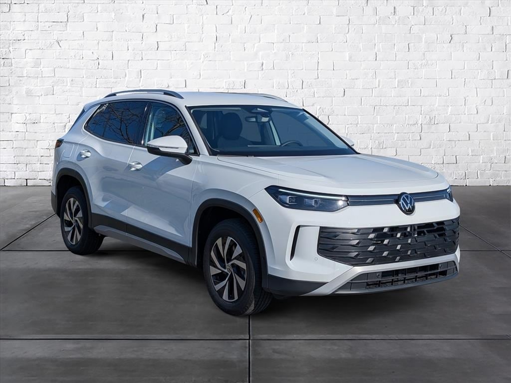 2026 Volkswagen Tiguan S's photo