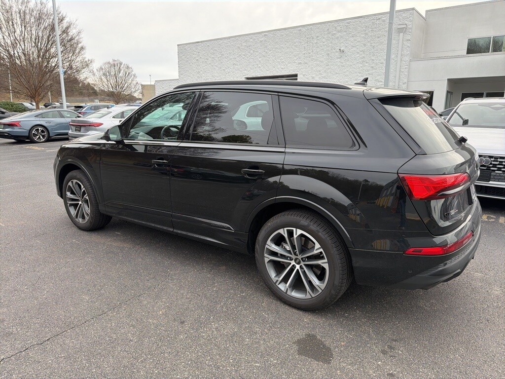 Used 2025 Audi Q7 45 Premium SUV