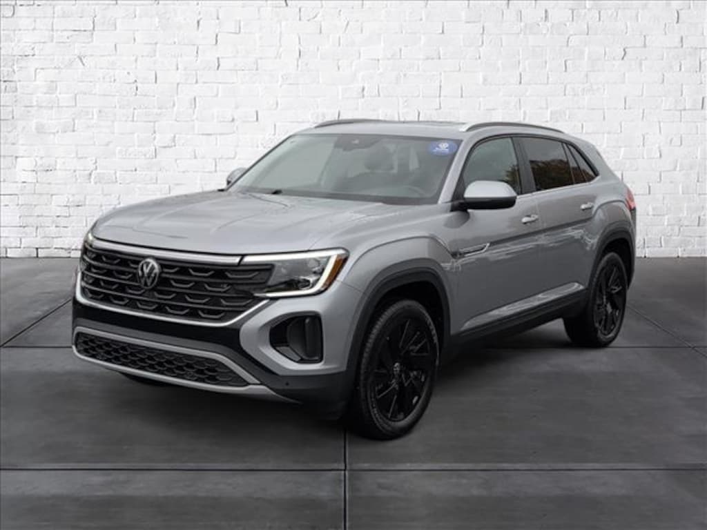 Certified 2025 Volkswagen Atlas Cross Sport 2.0T SE w/Technology SUV