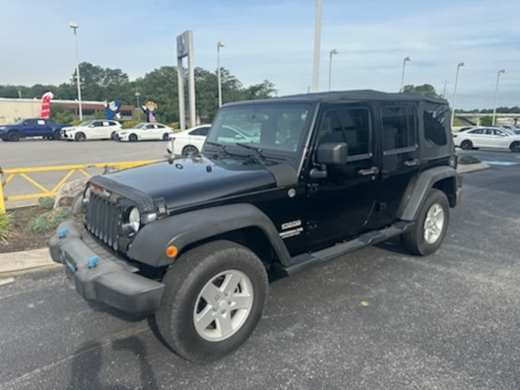 Used 2014 Jeep Wrangler Unlimited Sport 4x4 SUV