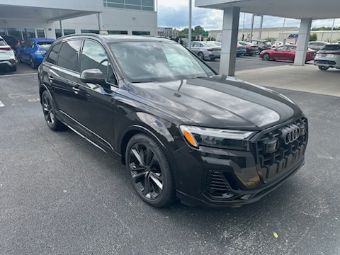 2026 Audi Q7 55 Premium Plus quattro Tiptronic's photo