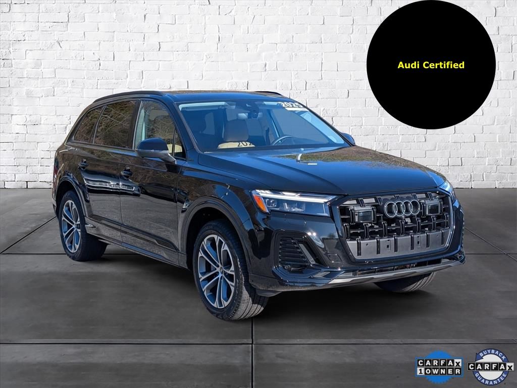 2025 Audi Q7 Premium