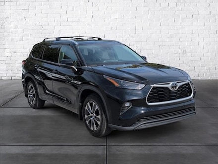 2022 Toyota Highlander XLE SUV