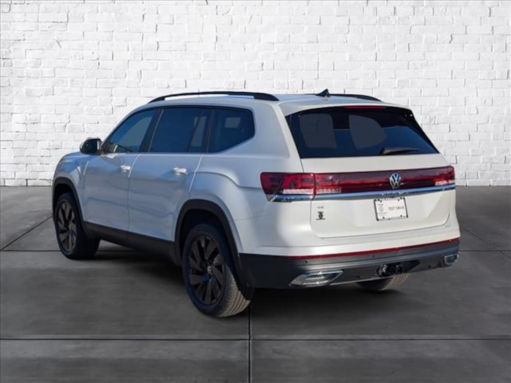 New 2026 Volkswagen Atlas 2.0T SE w/Technology SUV