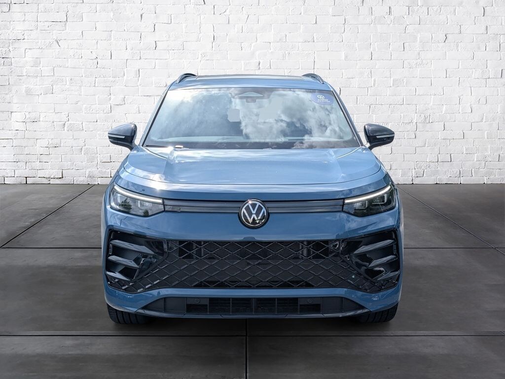 Certified 2025 Volkswagen Tiguan 2.0T SE R-Line Black SUV