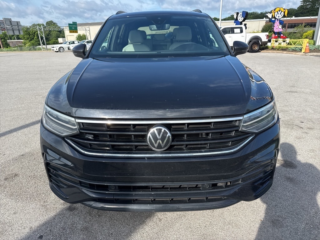 Used 2022 Volkswagen Tiguan SE R-LINE BLACK with VIN 3VVCB7AX4NM054564 for sale in Chattanooga, TN