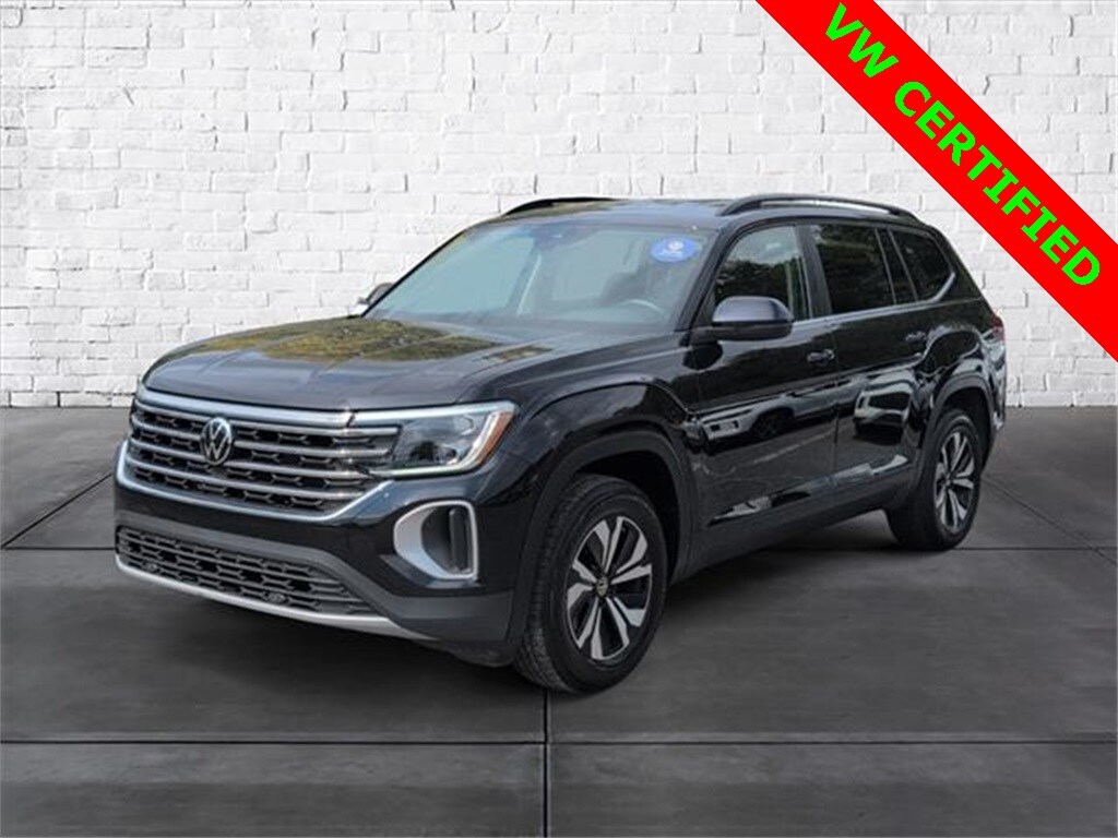 2025 Volkswagen Atlas SE photo 3