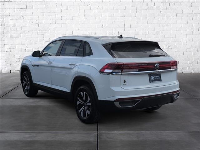 2025 Volkswagen Atlas Cross Sport SE photo 3