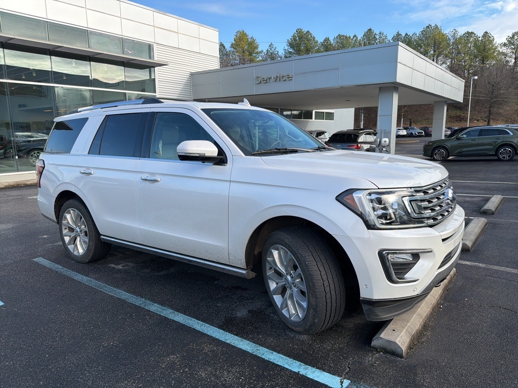 2019 Ford Expedition Limited's photo