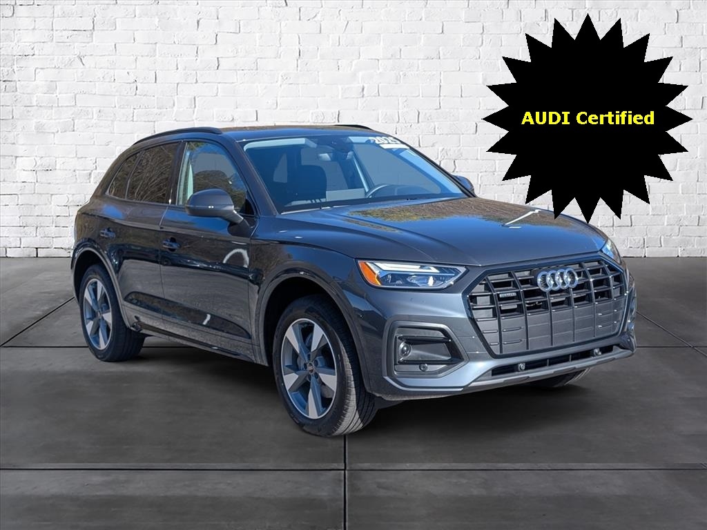 2025 Audi Q5 Premium's photo