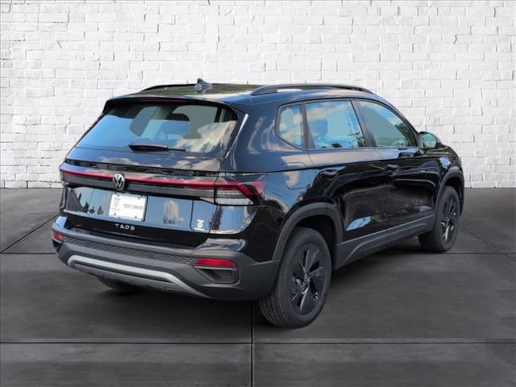 New 2025 Volkswagen Taos 1.5T S SUV