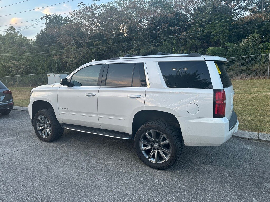 2017 Chevrolet Tahoe Premier photo 3