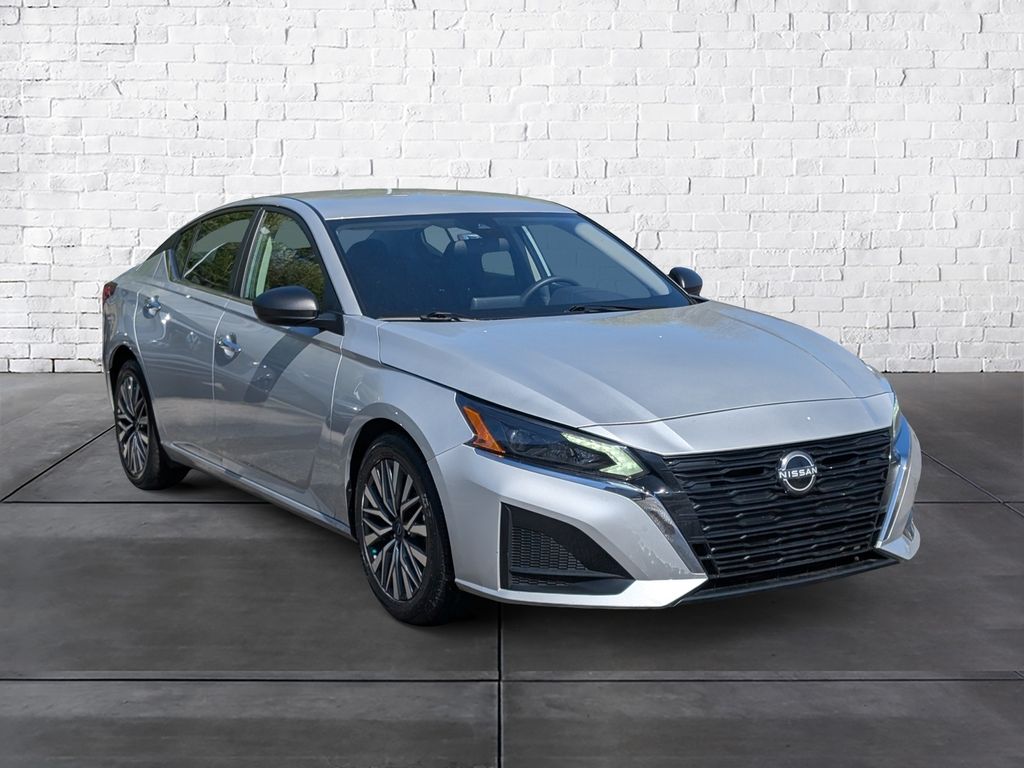 2025 Nissan Altima SV