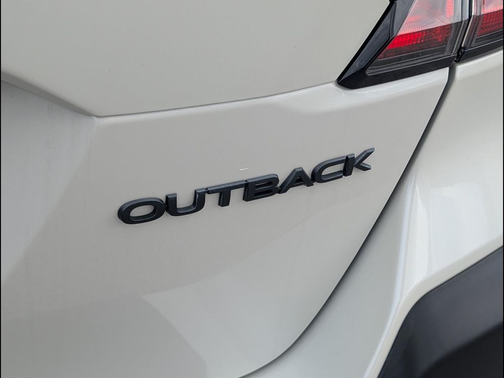 2025 Subaru Outback Onyx Edition - Photo 21
