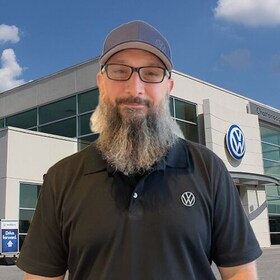 Staff member Juan Martinez from ID_efff0f737cc1