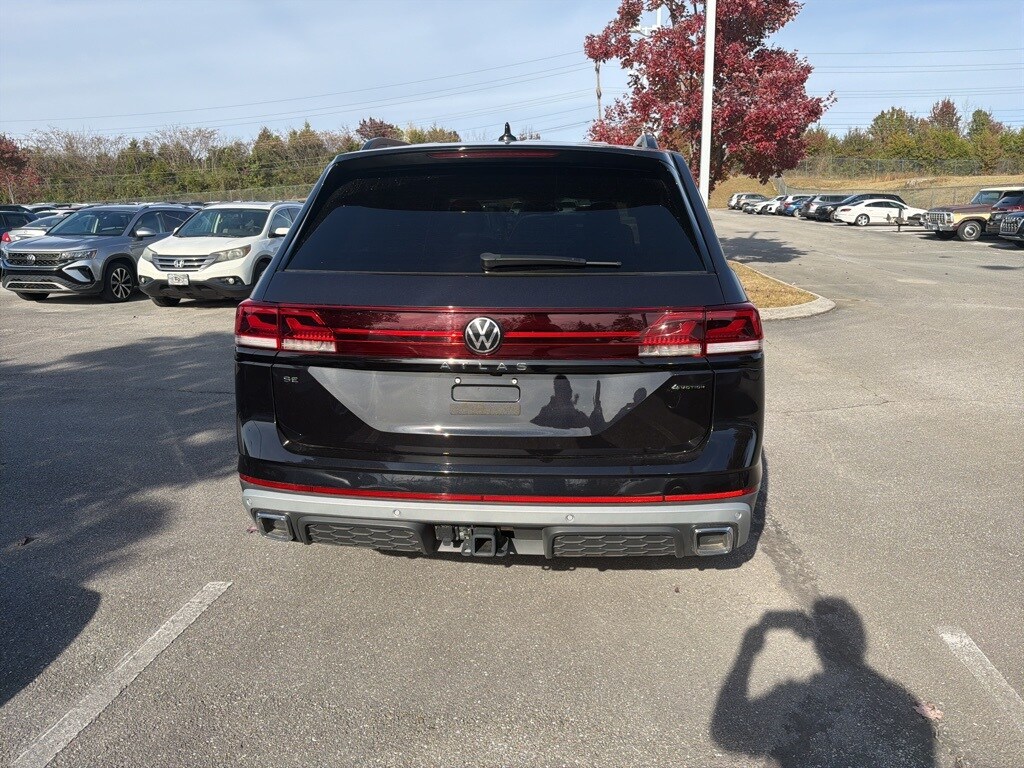 Used 2025 Volkswagen Atlas 2.0T Peak Edition SUV