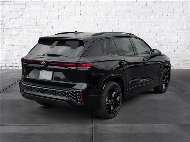 2025 Volkswagen Tiguan SE R-Line Black photo 4