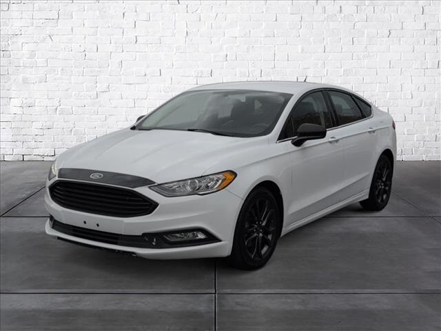 2018 Ford Fusion SE photo 3