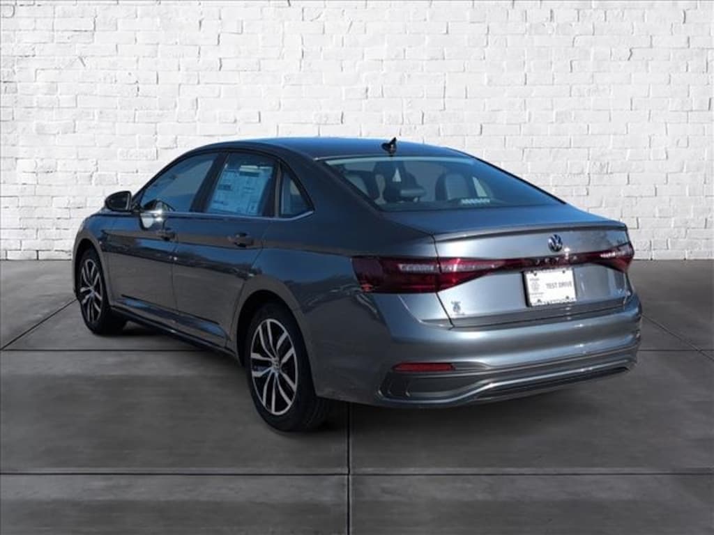 New 2026 Volkswagen Jetta 1.5T SE Sedan