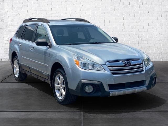 Used 2014 Subaru Outback Limited with VIN 4S4BRDMC5E2213852 for sale in Chattanooga, TN