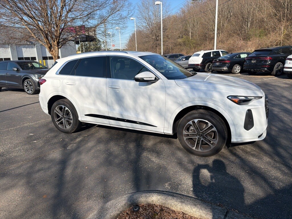 Used 2025 Audi Q5 2.0T Premium SUV