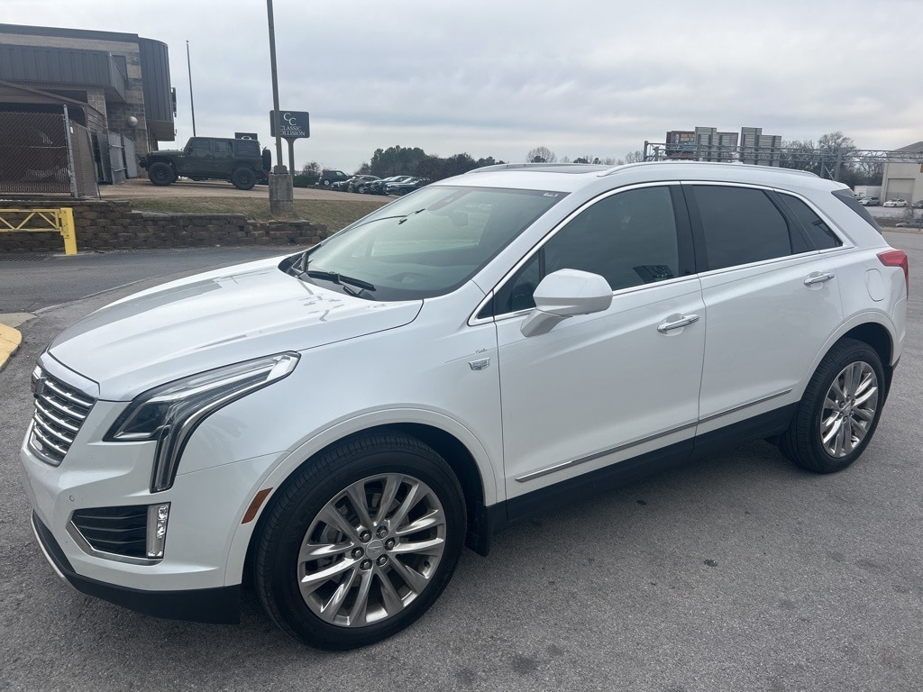 Used 2017 CADILLAC XT5 Platinum SUV