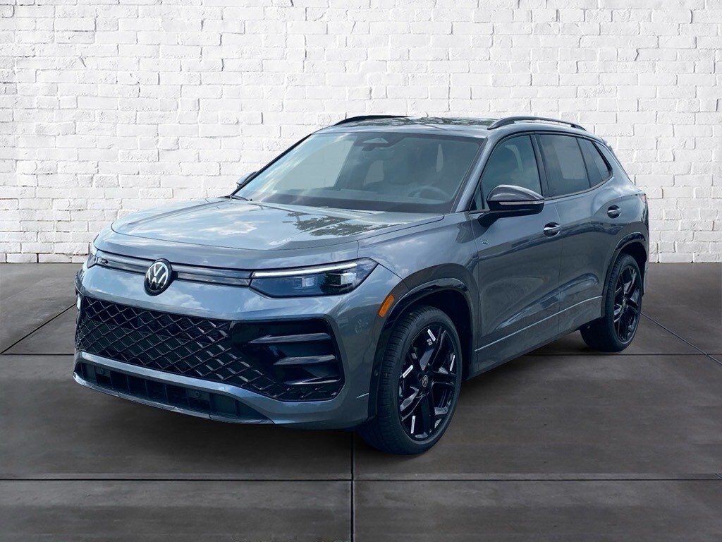 2025 Volkswagen Tiguan SE R-Line Black photo 2