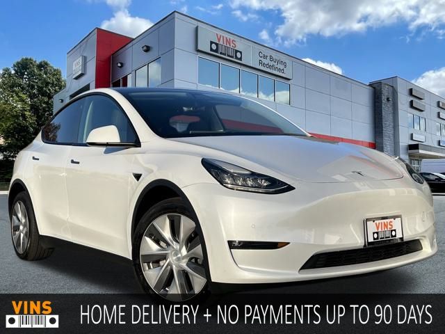 2022 Tesla Model Y Long Range's photo