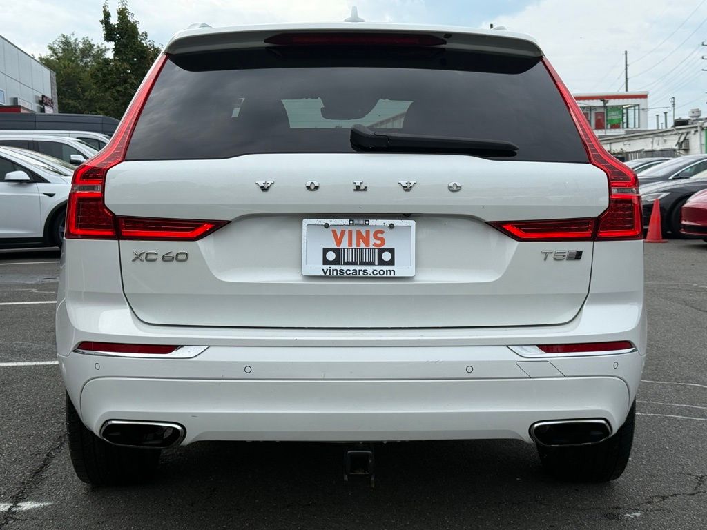 2019 Volvo XC60 T5 Inscription photo 4