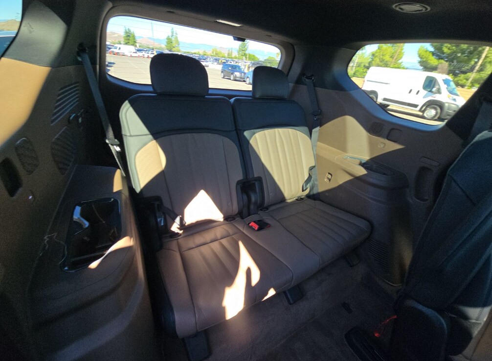 2025 Kia EV9 GT-Line photo 2