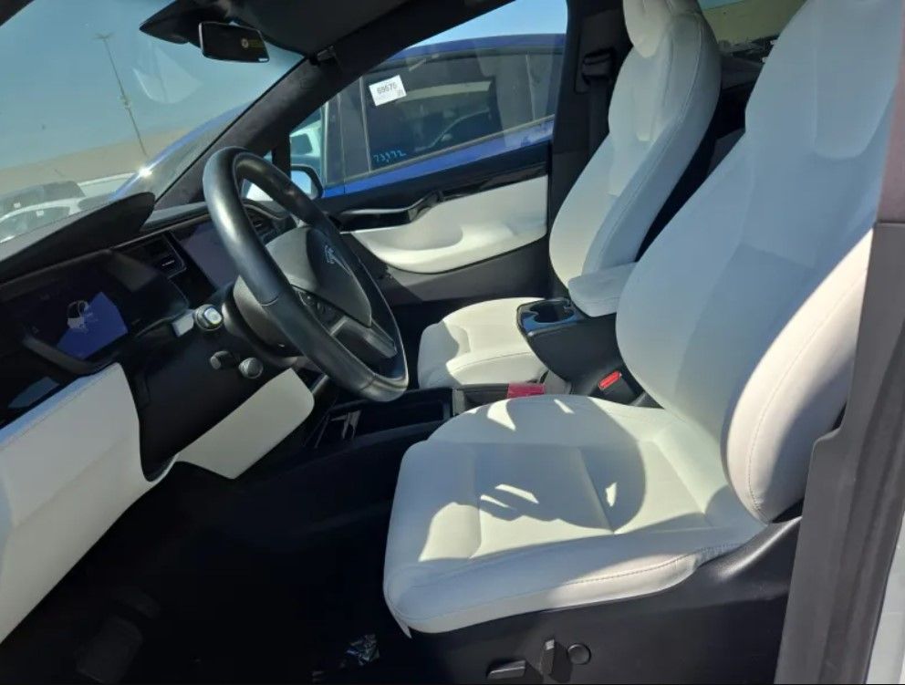 2021 Tesla Model X Long Range photo 2